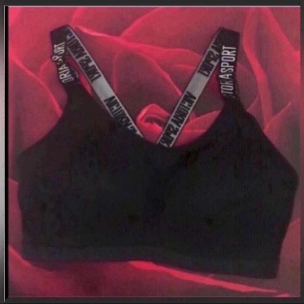 Victoria’s Secret (Sport) Sport Bra
